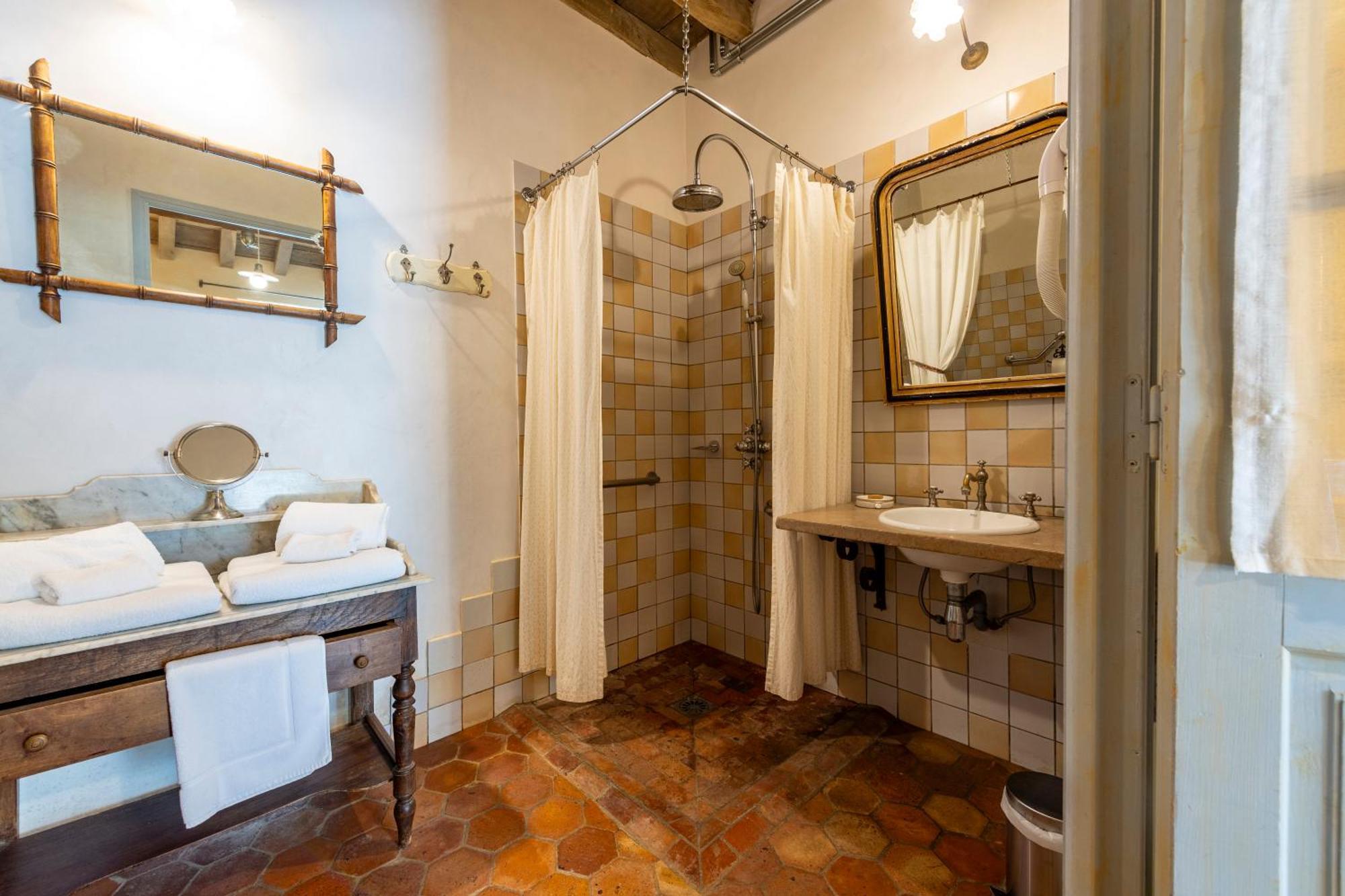 Hotel De La Beursaudiere Nitry المظهر الخارجي الصورة
