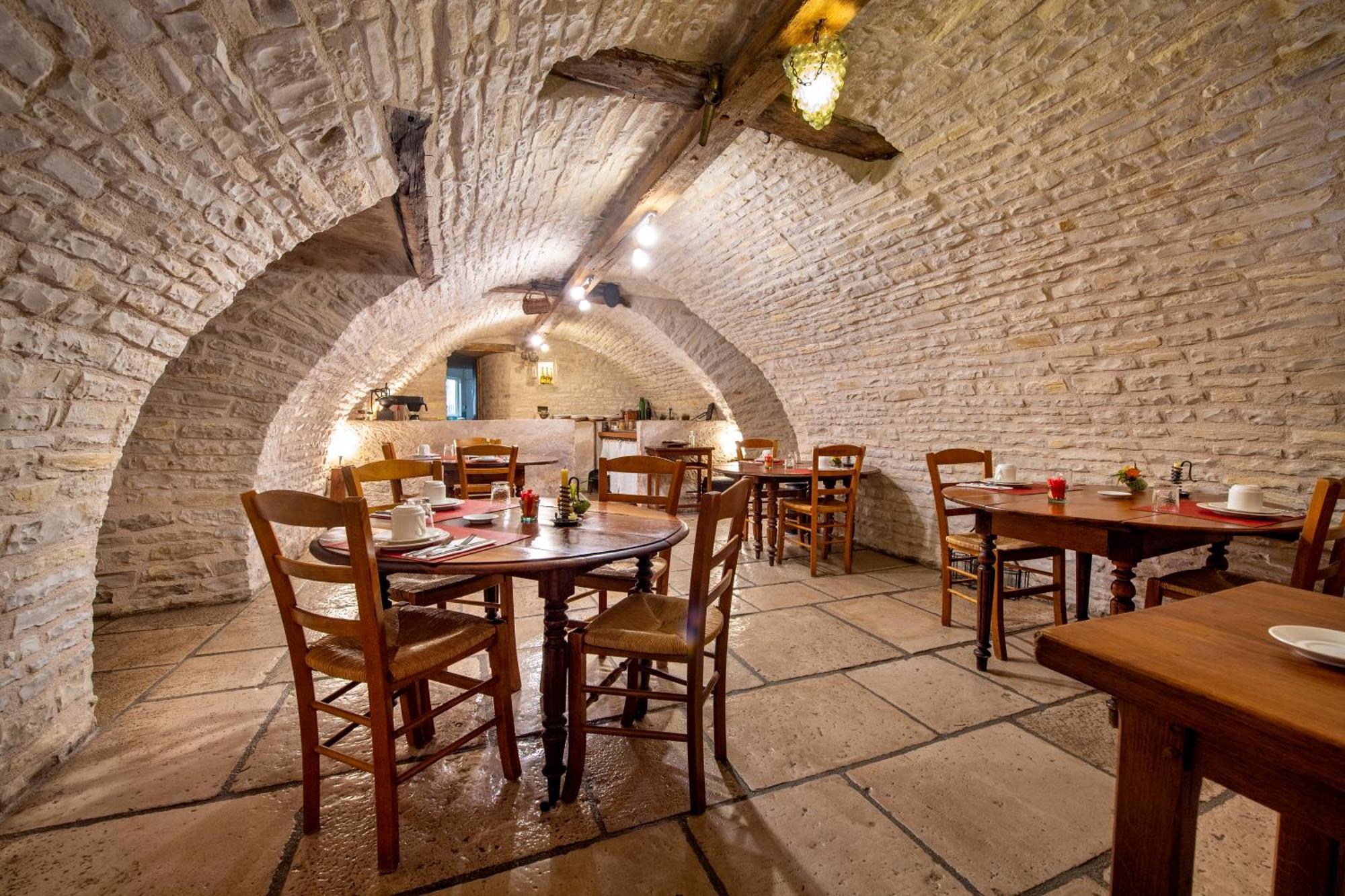 Hotel De La Beursaudiere Nitry المظهر الخارجي الصورة