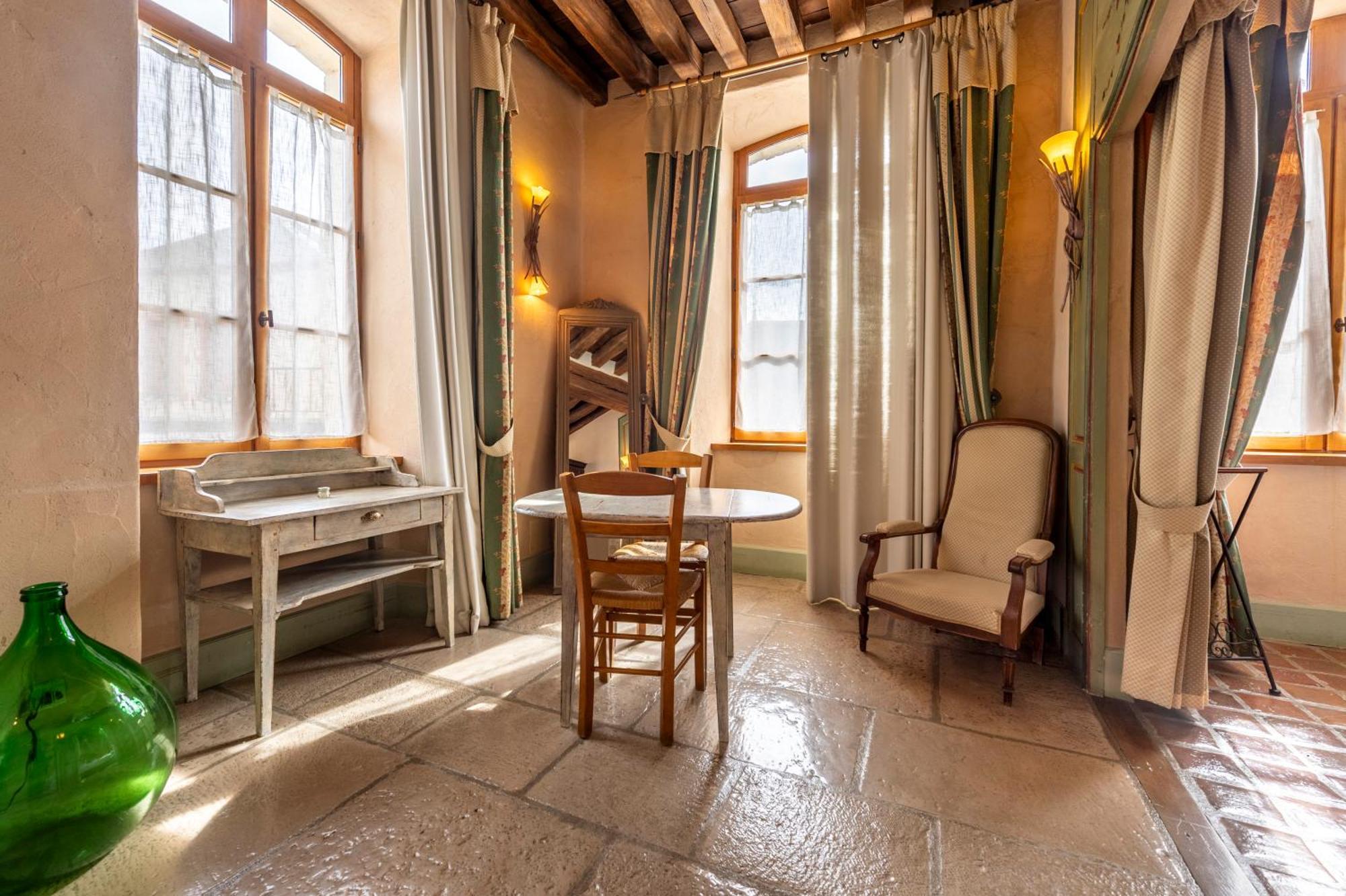 Hotel De La Beursaudiere Nitry المظهر الخارجي الصورة